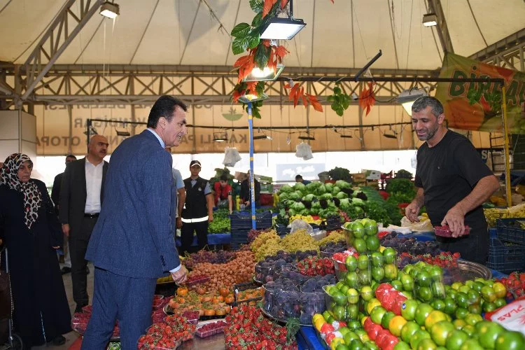 Başkan Mustafa Dündar, esnafla buluştu