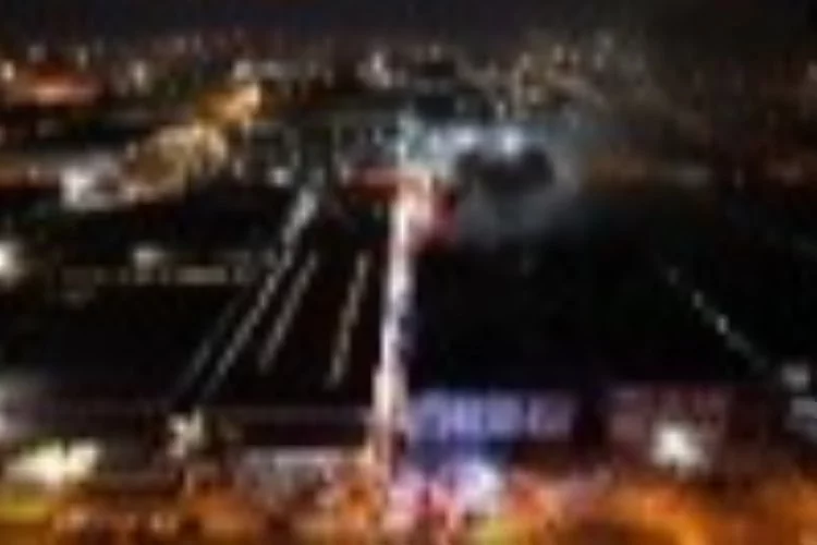 Bursa'da büyük fabrika yangını! Bursa Büyükşehir Belediye Başkanı Aktaş: “Yangın kısmi olarak kontrol altına alındı”