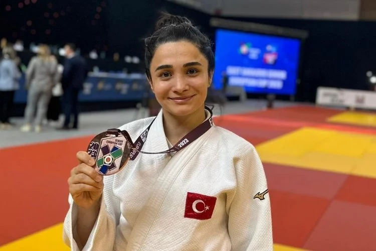 Bursa'da Osmangazili judocudan madalya
