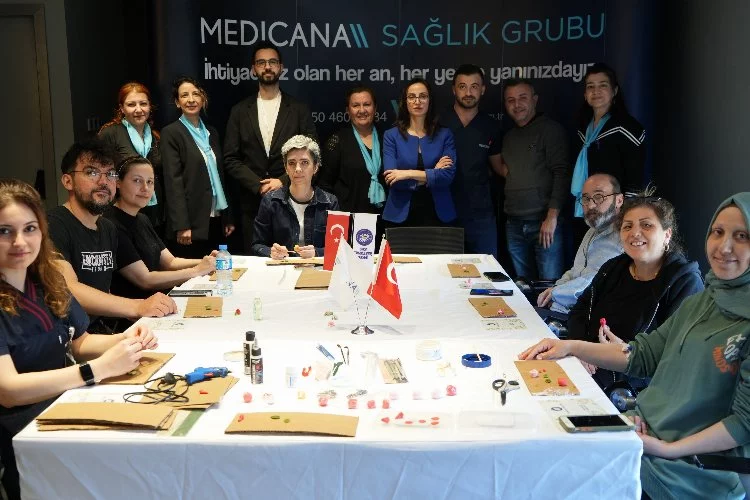 Bursa'da 'Sanatın İyileştirici Gücü' Atölyesi