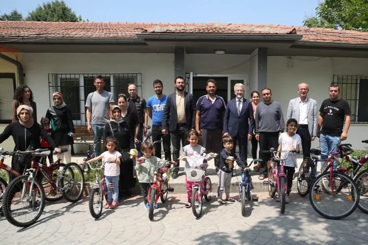 Bursa'da Tamirhane'de bisikletler onarıldı! Depremzede çocuklara hediye oldu
