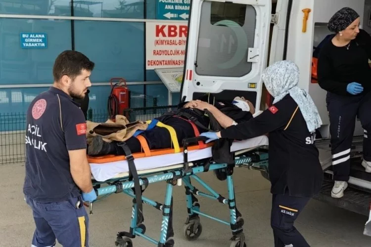 Bursa İnegöl'de kaza! Yaşlı adam ölümden döndü!1 yaralı