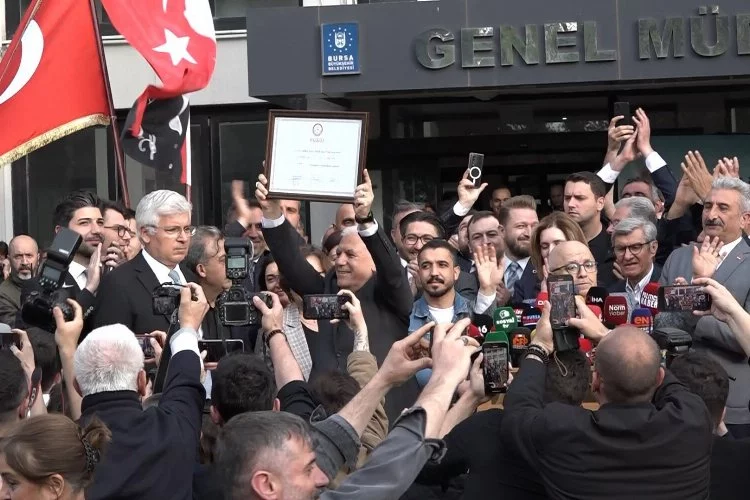 Bursa İl Seçim Müdürü Mehmet Us, AK Parti İçin De Aynı Alkışı İstemiş