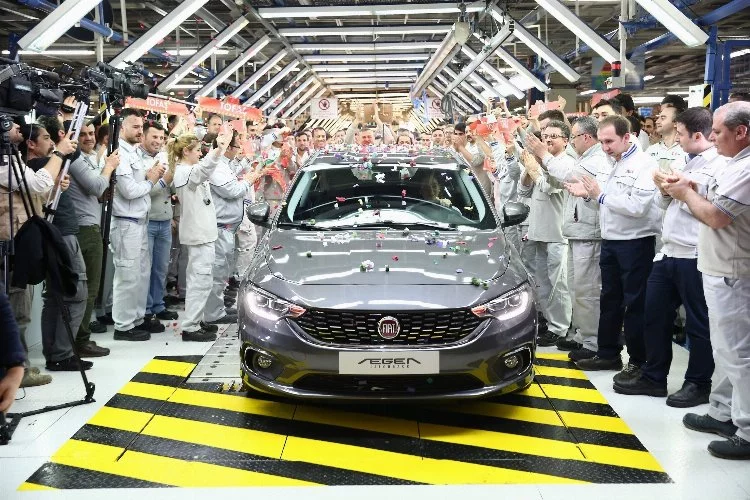 Bursa'nın otomotiv devi üretime ara verileceğini duyurdu:  27 Aralık'tan...