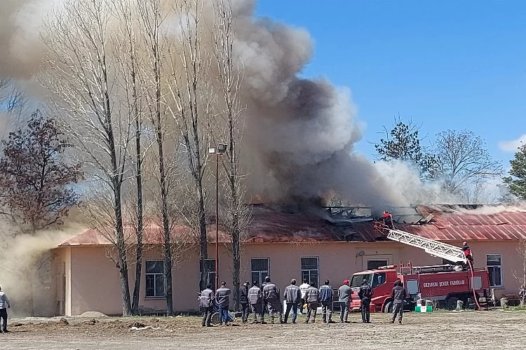 Erzurum Şeker Fabrikası'nda yangın çıktı!