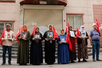 Evlat nöbeti tutan ailelerden Cumhurbaşkanı Erdoğan'a tebrik