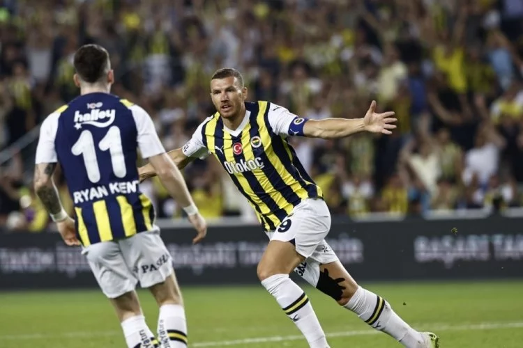Fenerbahçe'nin yaz transfer döneminde 13 futbolcu takıma dahil oldu