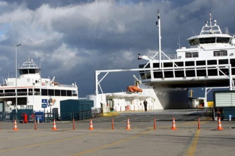 İstanbul’da olumsuz hava şartları deniz ulaşımını etkiledi