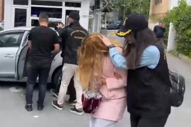 İstanbul’da yaşlı kadına ilaçlı kağıtla gasp