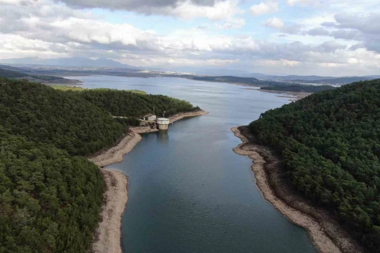 İzmir’de yaz aylarının başına kadar yetecek su var