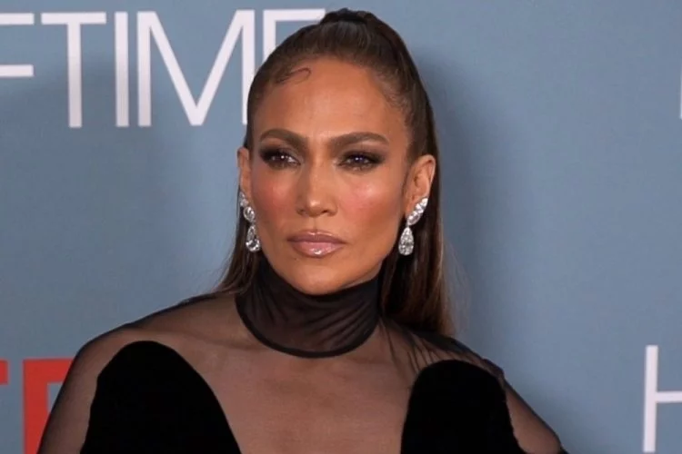 Jennifer Lopez'e grev şoku!
