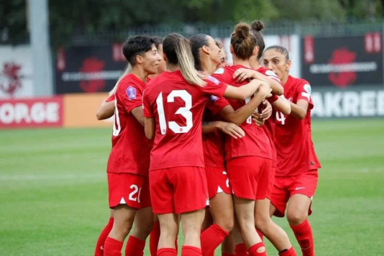 Kadın Milli Futbol Takımı, Gürcistan'ı 3-0 mağlup etti