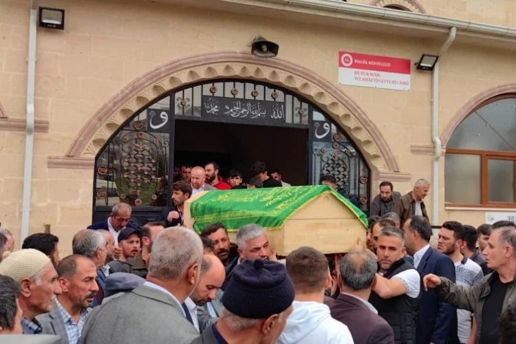 Şanlıurfa'da kaza!Ölen tır şoförü Bursa'da toprağa verildi