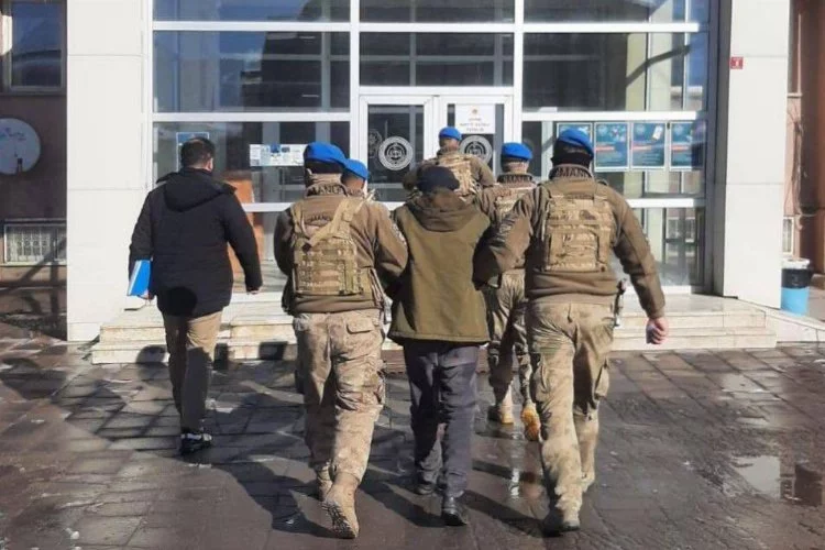 Hakkari'de PKK/KCK operasyonu: 2 gözaltı