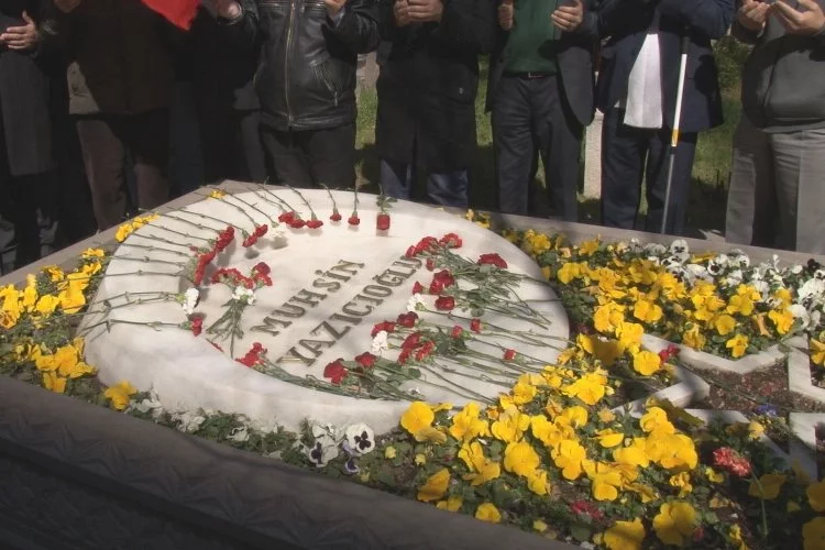 Muhsin Yazıcıoğlu Vefatının 15. Yıl Dönümünde Kabri Başında Anıldı