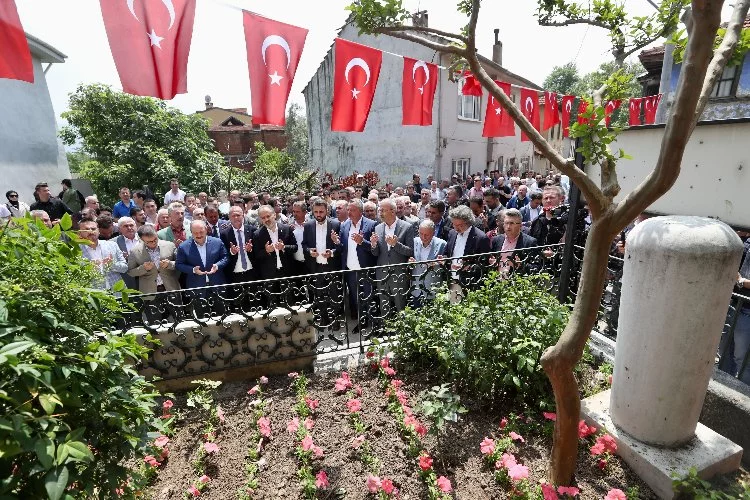Bursa'da Osmangazi'nin hocası Barakfakih Hazretleri anıldı