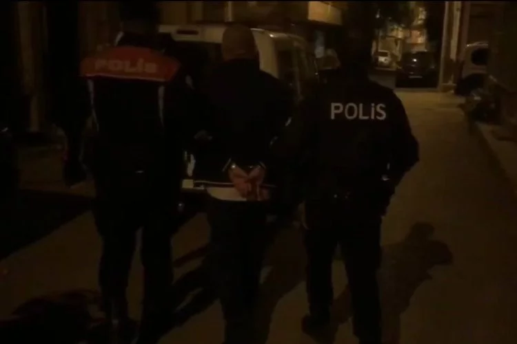 Şafak vakti bin polisli operasyon: Çok sayıda kişi yakalandı