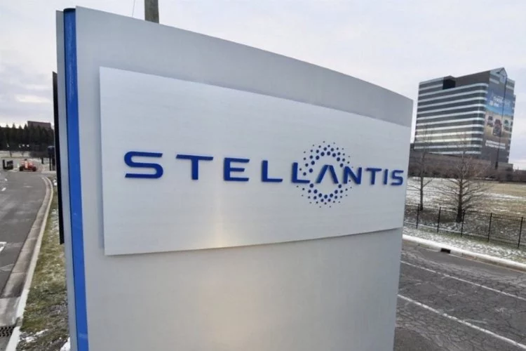 Stellantis'ten Büyük Çaplı İşten Çıkarma Hamlesi: 400 Çalışan Yolcu
