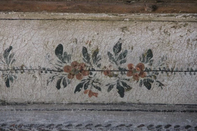 Tarihi camide 250 yıllık Osmanlı motifleri gün yüzüne çıktı