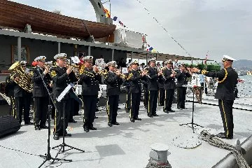 TCG Nusret Müze Gemisi, İzmir’de Ziyarete Açıldı