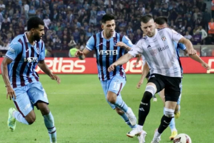 Trabzonspor, Beşiktaş'ı 3-0 mağlup etti