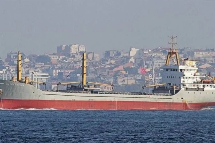 Türk kargo gemisi mayına çarptı