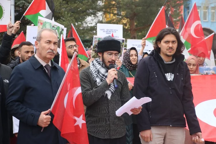 Üniversite Öğrencileri Filistin İçin Yürüdü